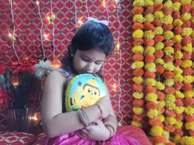 Travesseiro infantil Hanuman com Mantras