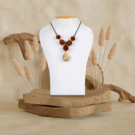Amuleto Kavacham de Rudraksha para Sucesso