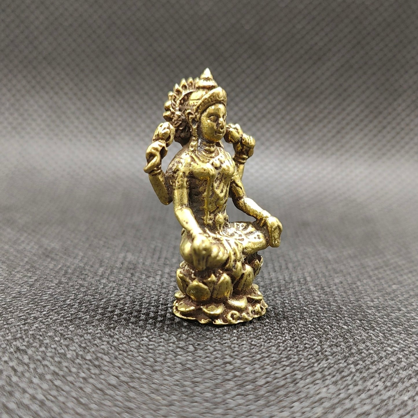 Estátua Adi Lakshmi em Bronze - tamanho nano