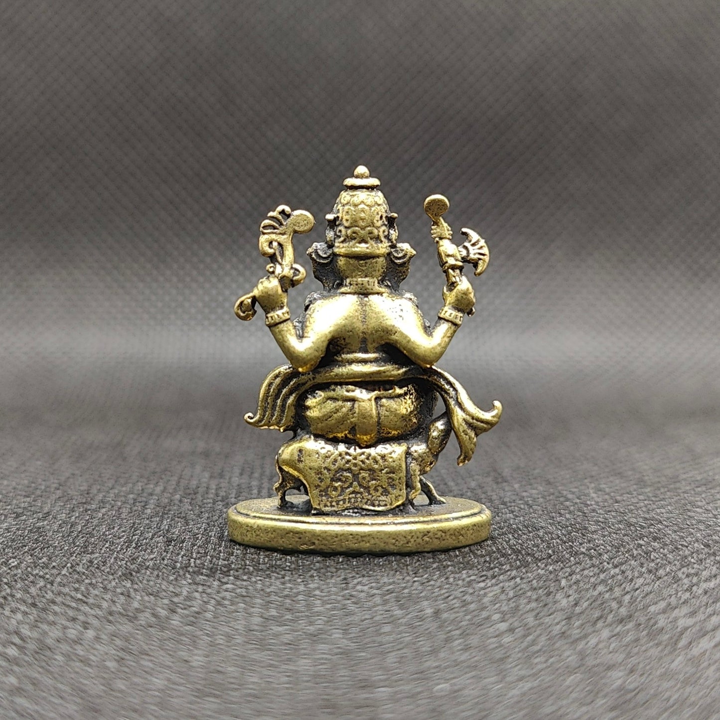 Estátua Modaka Ganapati em Bronze - tamanho nano com Mushika