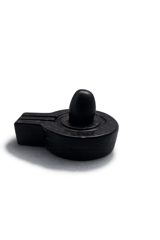 Shiva Lingam com Base Avudaiyar – Pedra Natural para Puja e Abhisheka