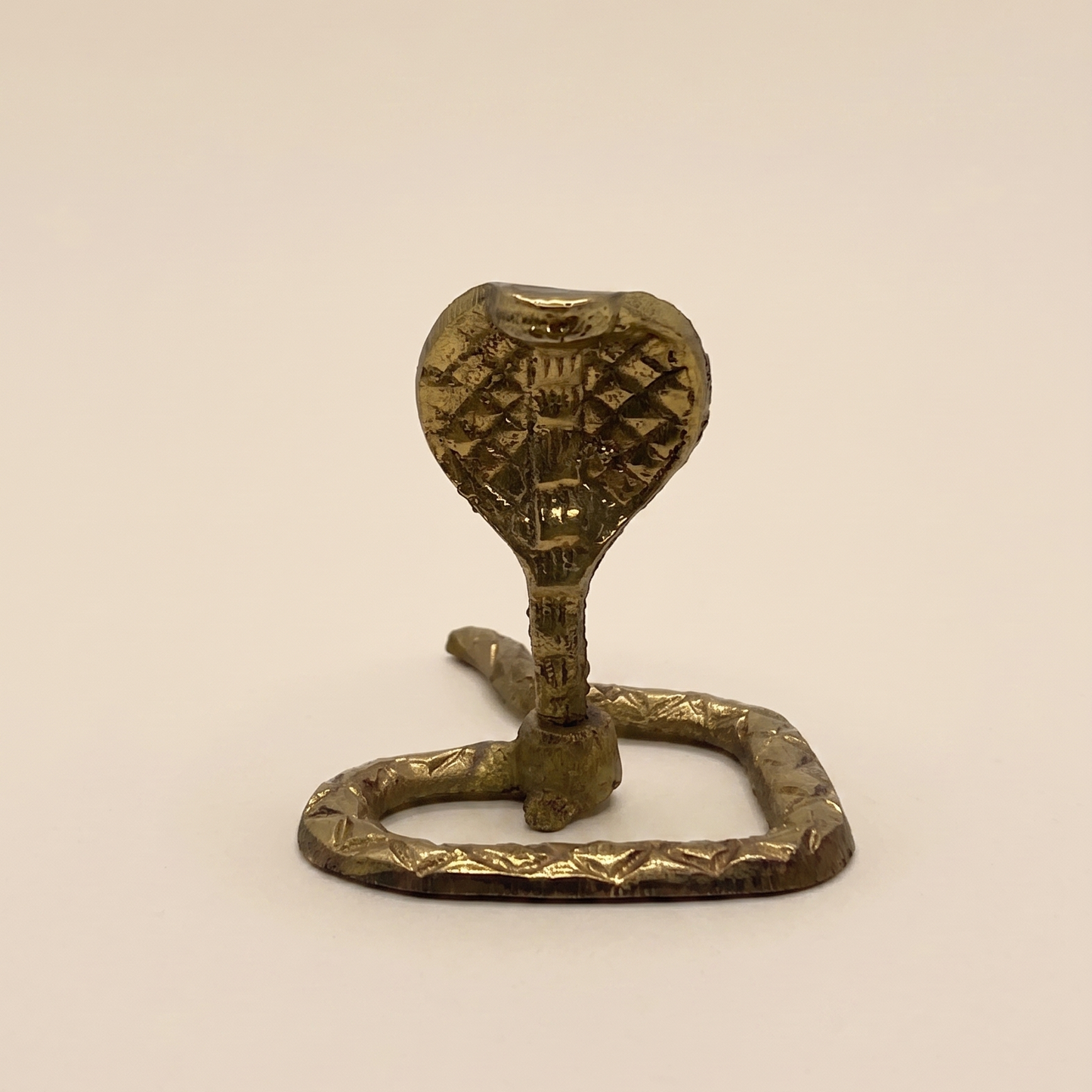 Sarpa naga bronza pequena - 5 x 5 x 6 cm